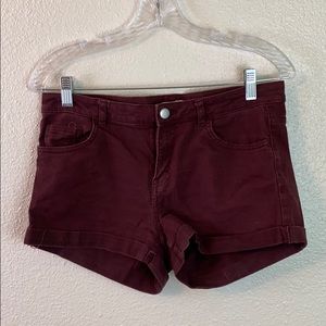 Maroon H&M Jean shorts in size 8